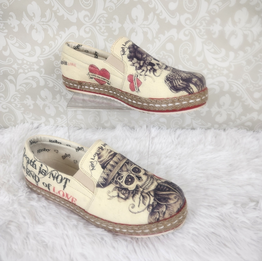 EUC Goby Women's Cream 'Love Is Immortal'  with Tattoo 'Day of the Dead' Design